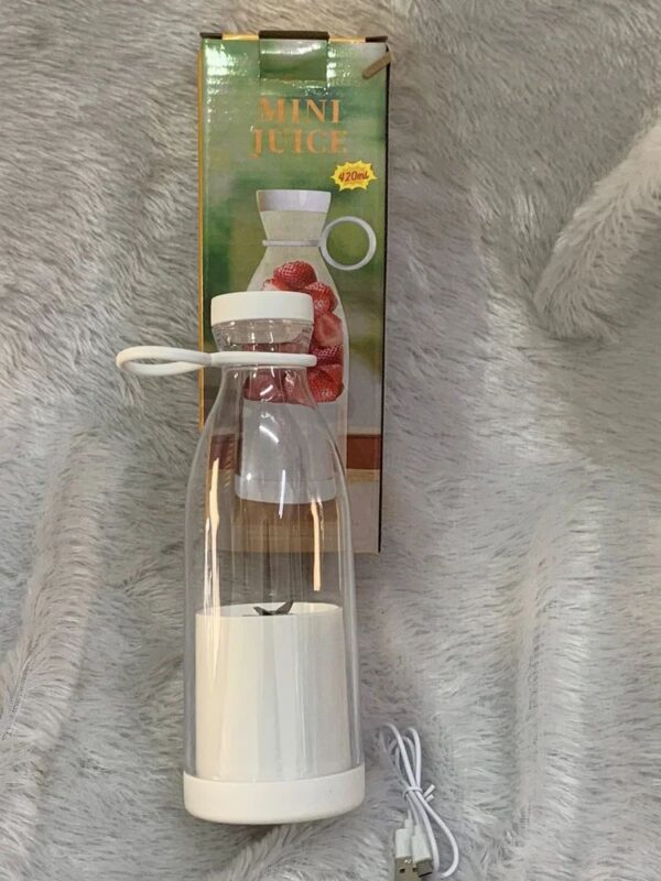 Plastic Electric Mini Juicer - Image 3